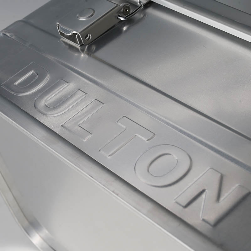 決して媚びないけれど、裏切らない忠実な収納 ALUMINUM CONTAINER ''CONVOY 2'' RC-S アルミ コンテナ "コンボイ 2" RC-S